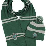 Harry Potter Hogwarts Homes Knit Slytherin Scarf & Pom Beanie Effect (Slytherin)