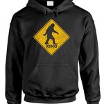 BIGFOOT CROSSING – sasquatch squatchin’ gag – Mens Pullover Hoodie, 3XL, Shaded