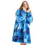Kipswiza Wearable Blanket Hoodie, Oversized Cozy Warm Sherpa Fleece Hooded Blankets Sweatshirt – Gifts for Mom, Dad, Women, Men, Teens, Adult (Blue Tie Dye)